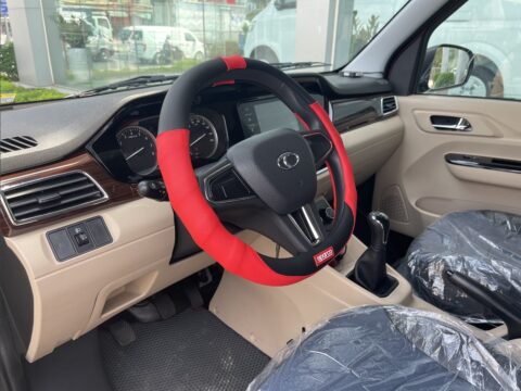 xe_van_5_chỗ_thaco_tf480v_5s_màu_đỏ