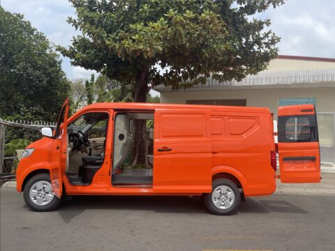 thaco_van_2_chỗ_màu_cam_thùng_2m9_945kg