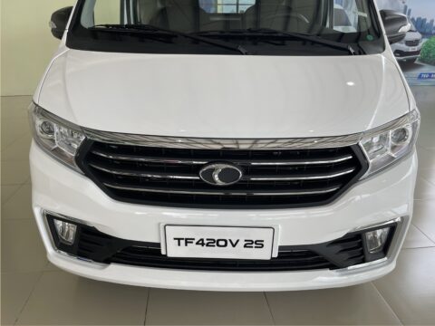 mặt_trước_xe_tải_van_2_chỗ