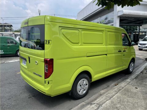 xe_van_2_chỗ_màu_xanh